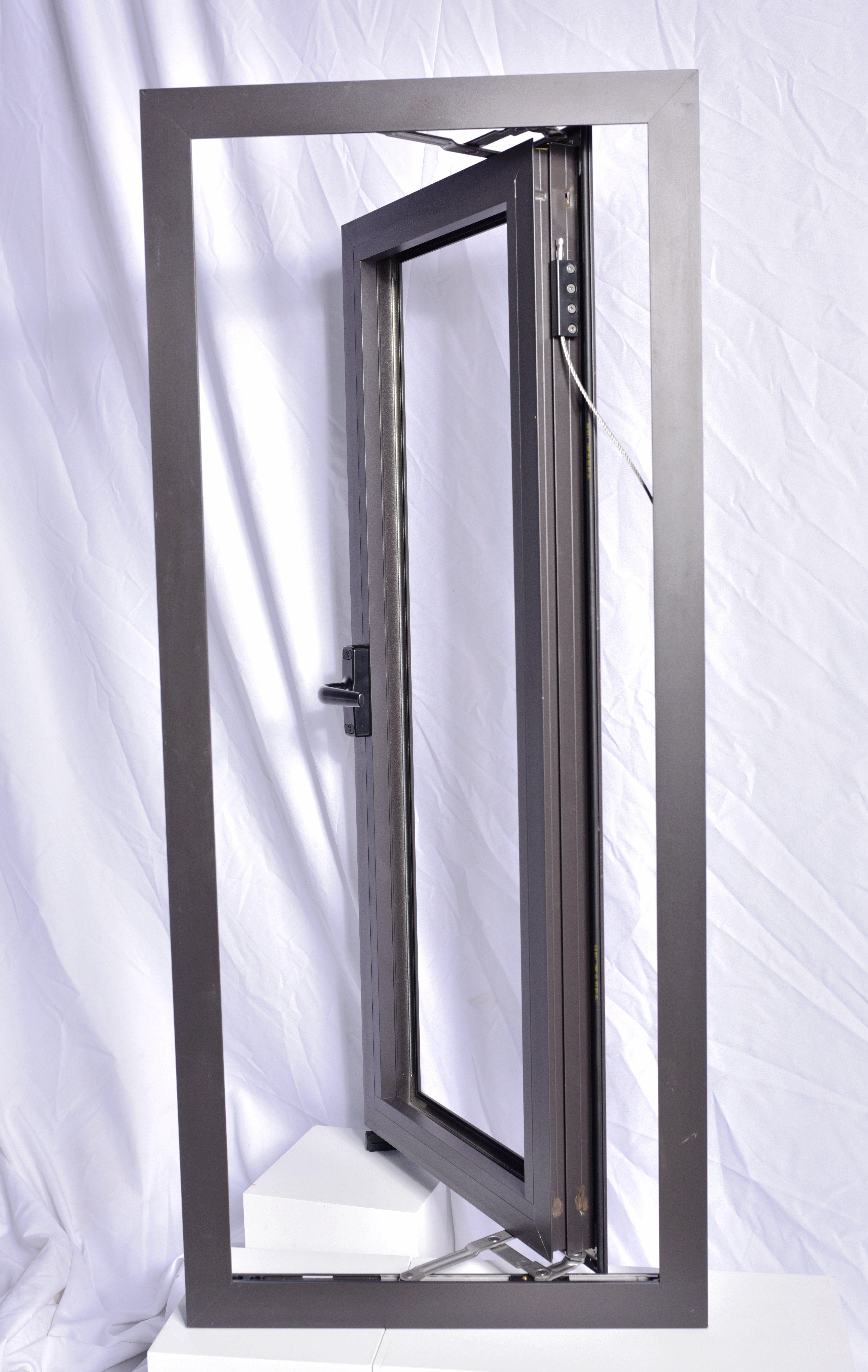 RG50 Casement Windows Reasonable Price Residential Window Heat Insulation Aluminum Window Small Casement windows