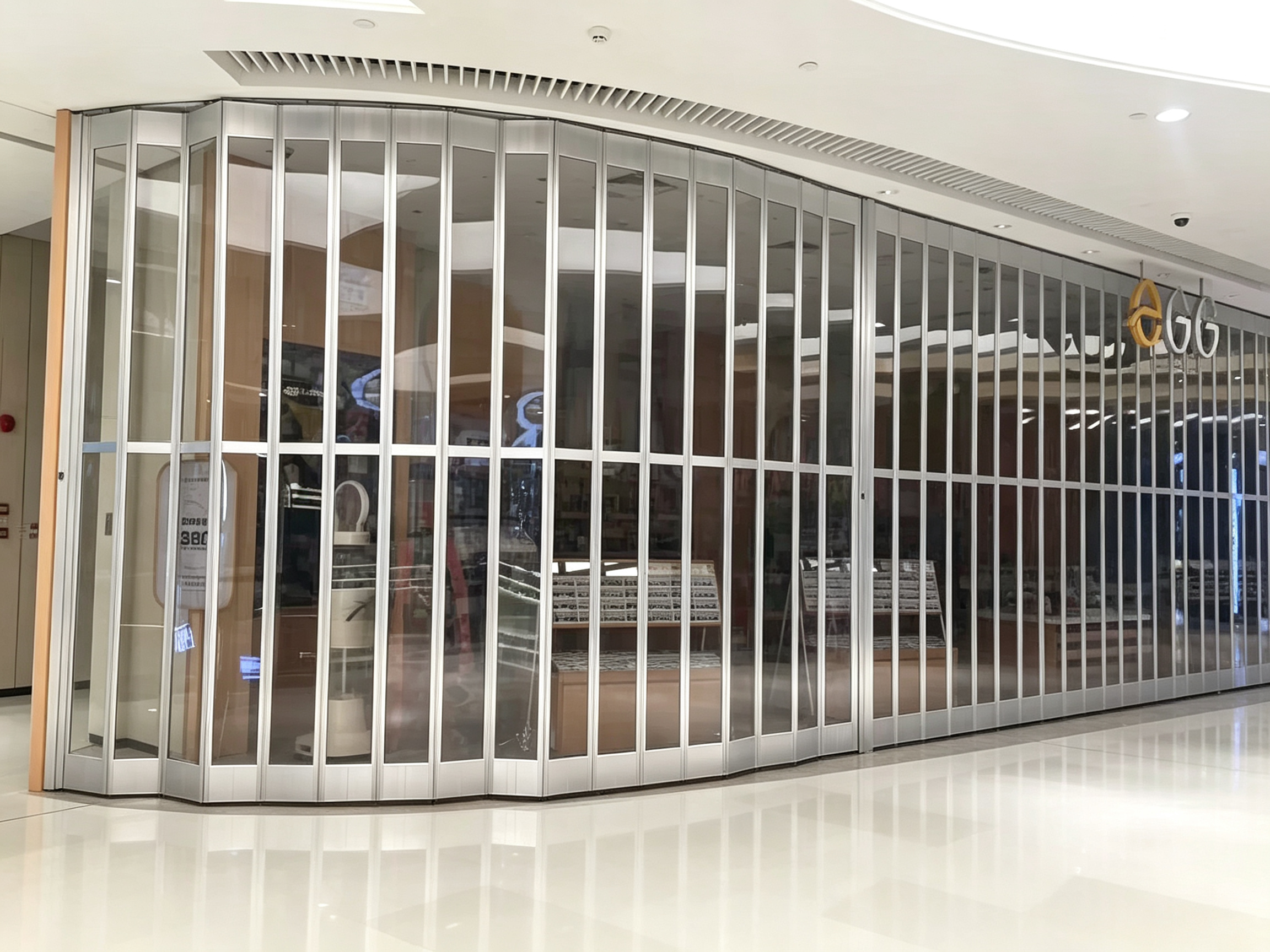 Factory Customized Modern Transparent Shop Sliding Doors Crystal Aluminum Folding Doors