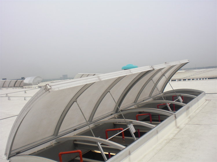 Automatic Vertical Fire Control Aluminum Frame Exhaust Smoke Roof Skylight with Anti-Theft Feature Pyramid Oval Shapes Motorized