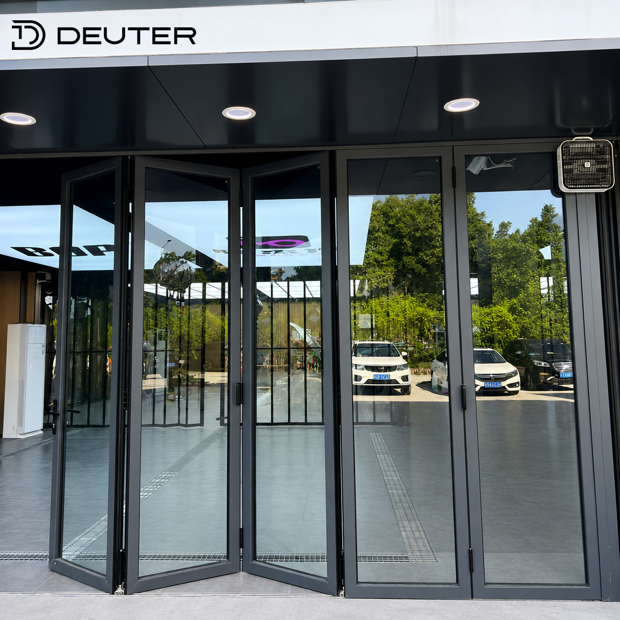 Panoramic Waterproof Aluminum Folding Glass Doors Thermal Break Large Opening Modern Exterior Accordion Bifold Patio Door System