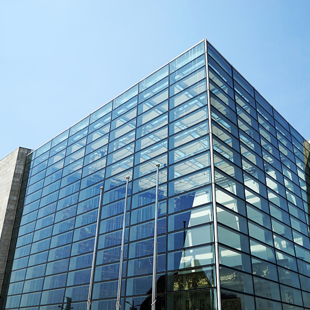 Glass curtain walls