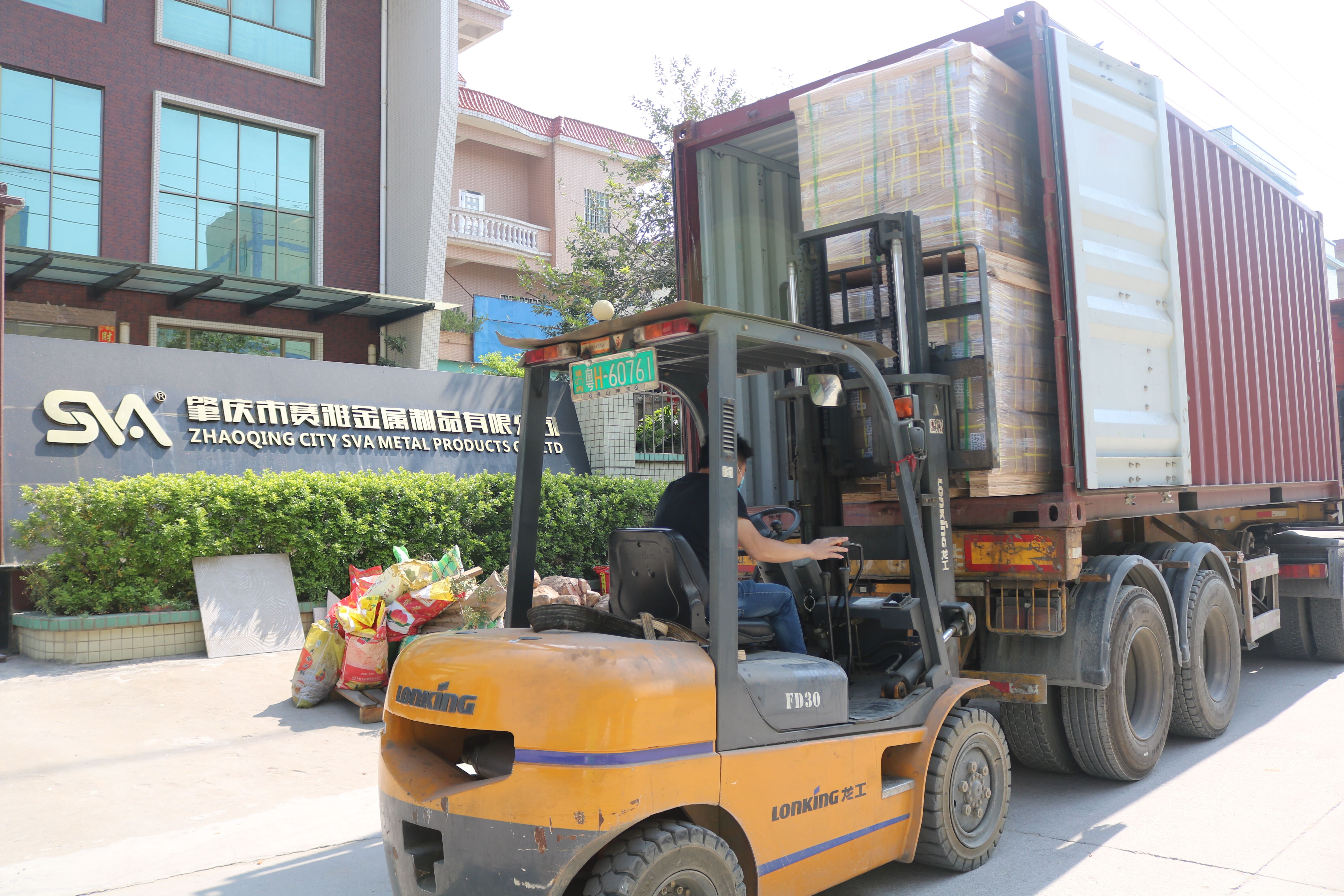 6. Truck loading