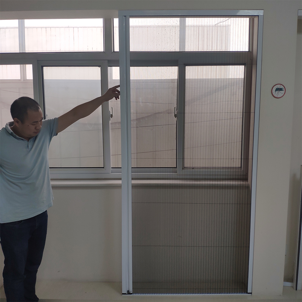 Retractable Screen Door Demonstration 4
