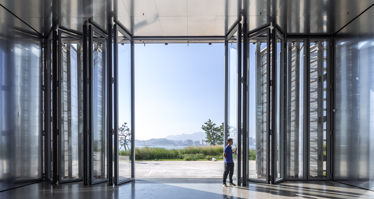 Folding Door Display
