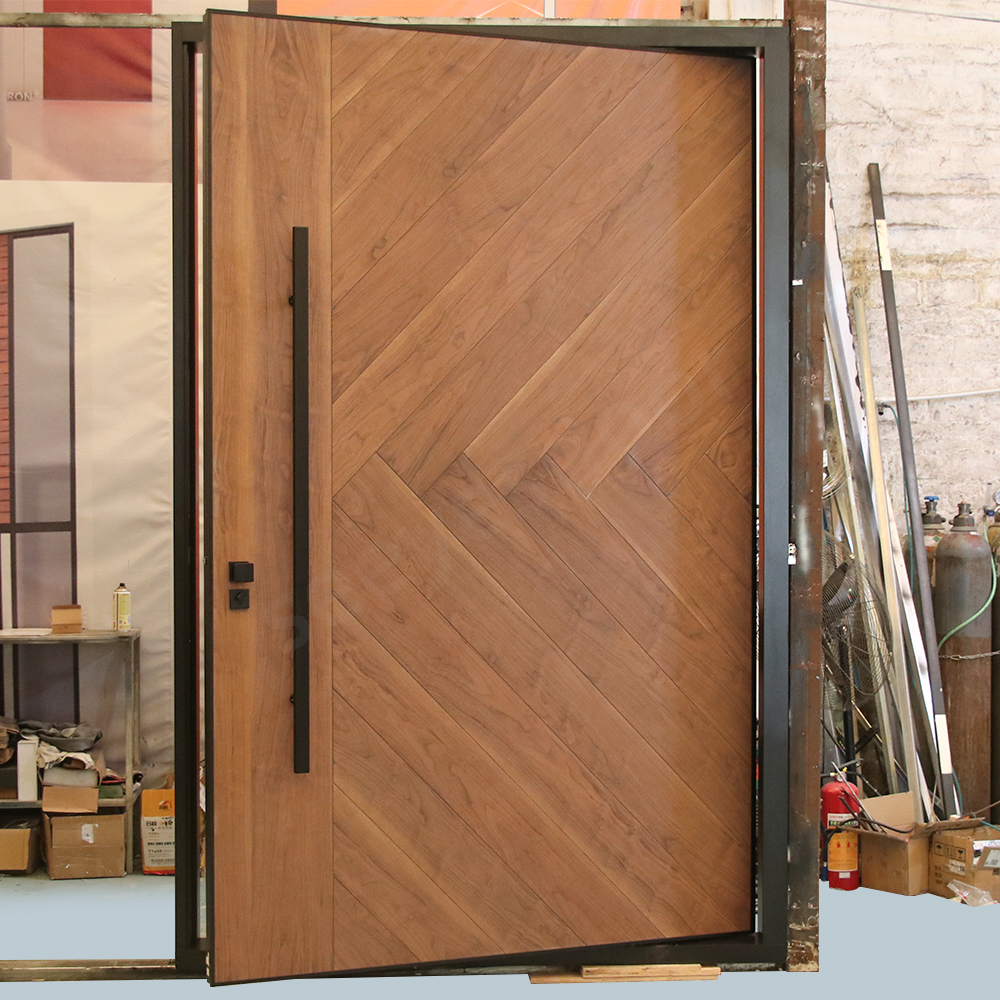 Pivot door style